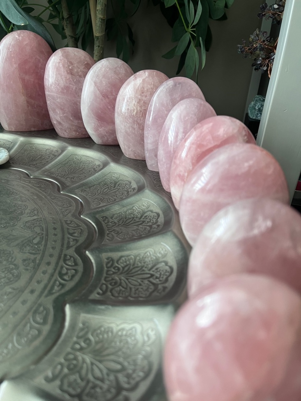 Rose Quartz Polished Free form Assorted Sizes - Picture 3 of 9